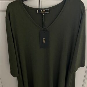 L&B Classic Dark Green Short Sleeve blouse/dress depending on height.